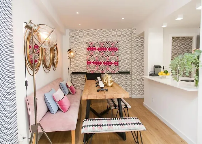 Modern & Nice Apartment. Old Town. Private Parking