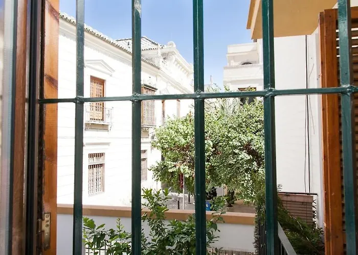 Modern & Nice Apartment. Old Town. Private Parking