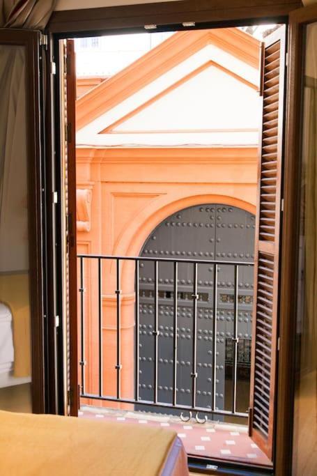 Apartment Modern & Apartment. Old Town. Private Parking Sevilla