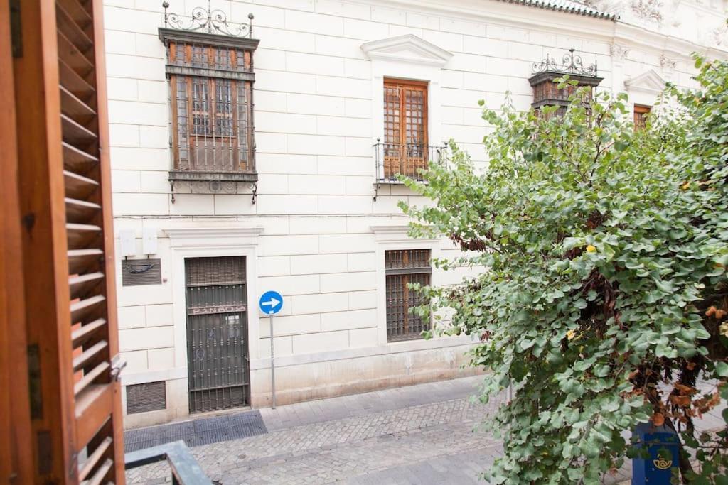 Modern & Apartment. Old Town. Private Parking Apartment Sevilla